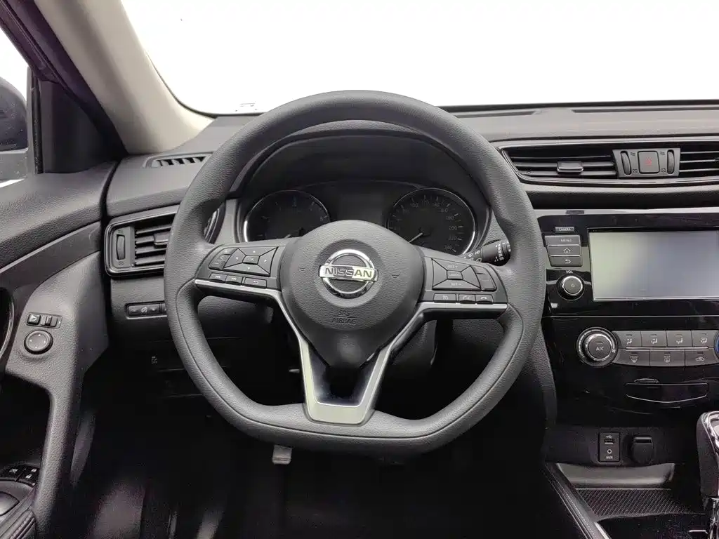 Nissan X-Trail — миниатюра 11