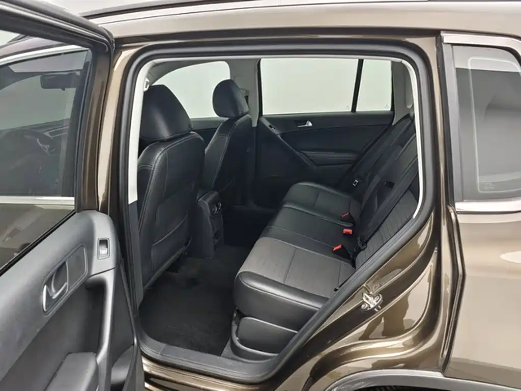 Volkswagen Tiguan — миниатюра 11