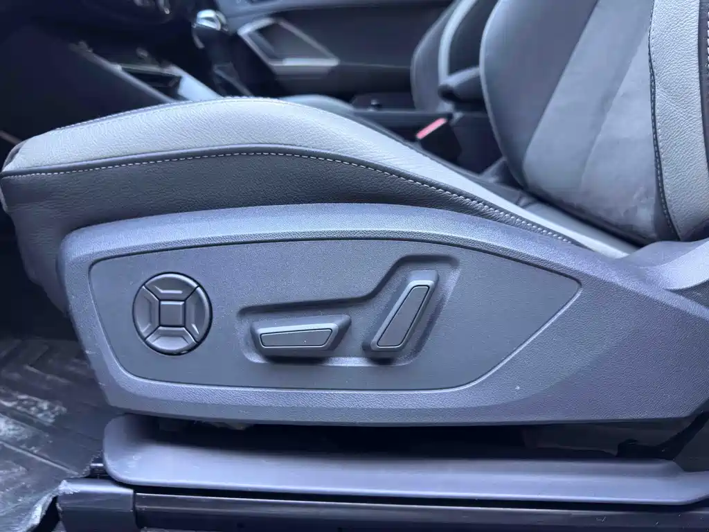 Audi Q3 — миниатюра 19