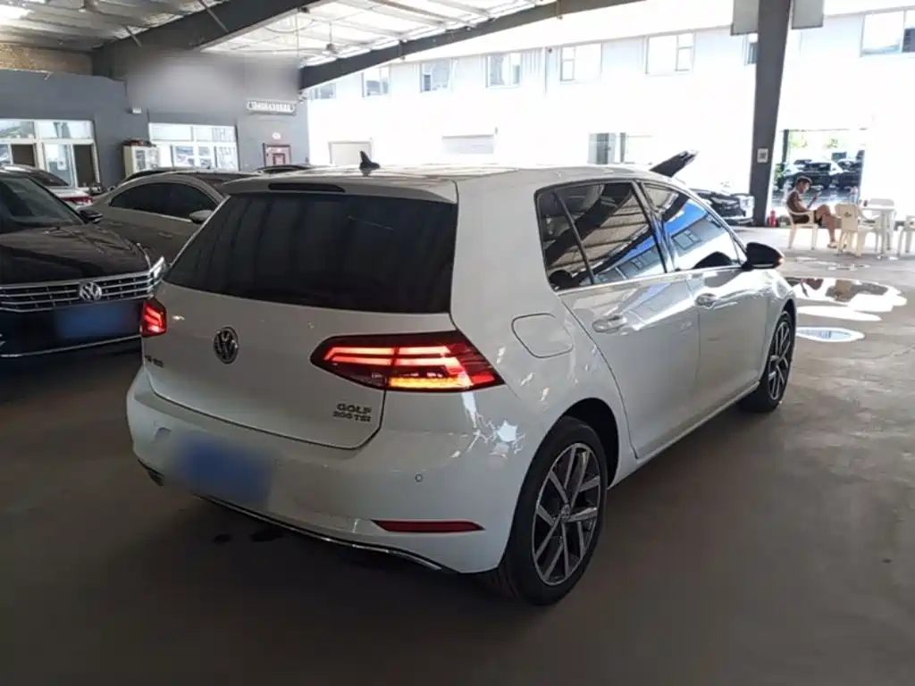 Volkswagen Golf — миниатюра 7