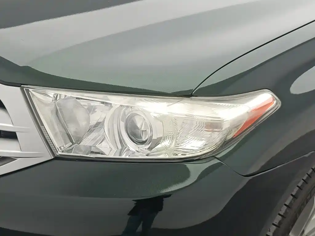 Toyota Highlander — миниатюра 14