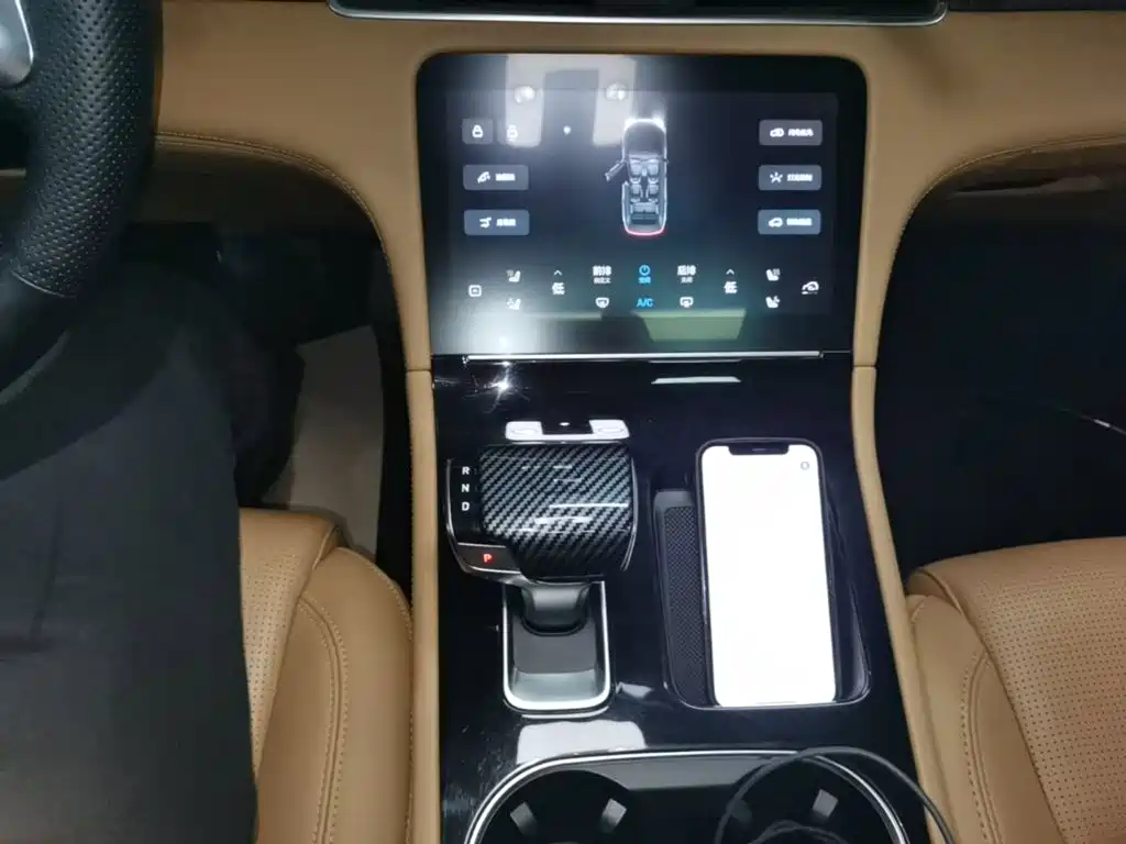 Li Auto Li ONE — миниатюра 14