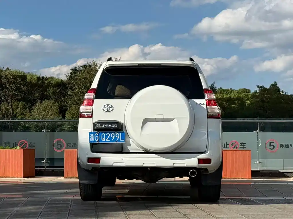 Toyota Prado (Import) — миниатюра 8