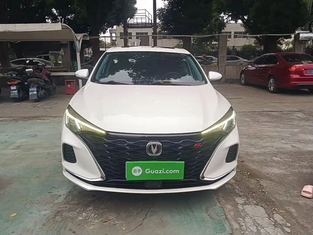 Changan Eado — миниатюра 3