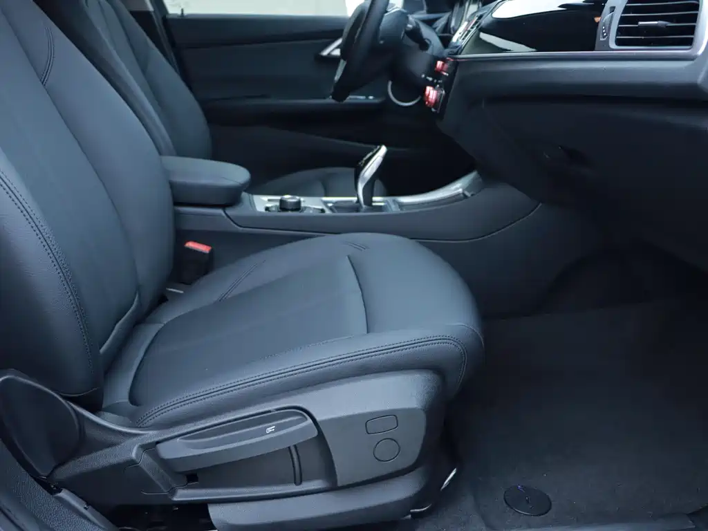 BMW 1 Series 120i Fashion Type, фото 8
