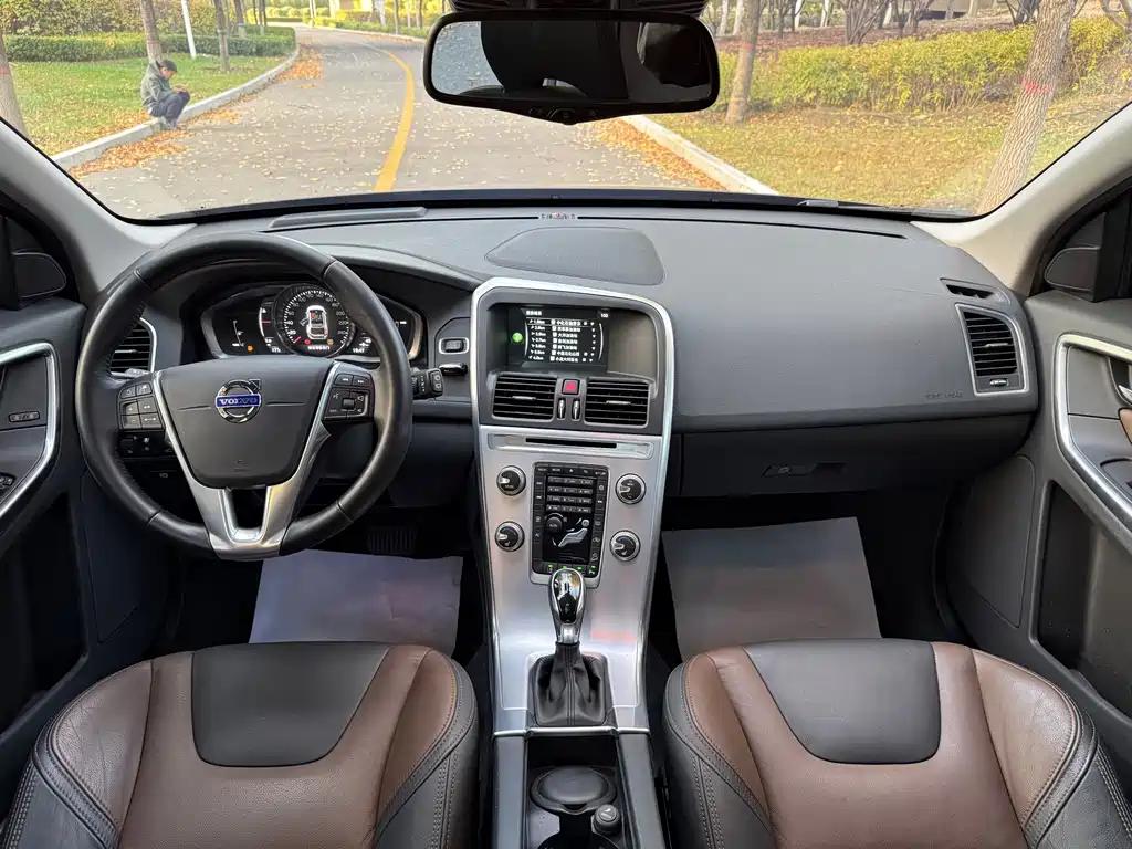 Volvo XC60 — миниатюра 21