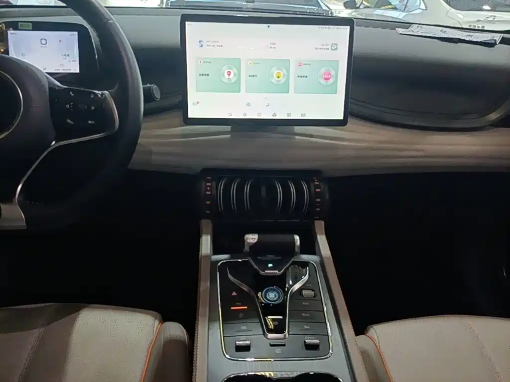 BYD Yuan Plus — миниатюра 13