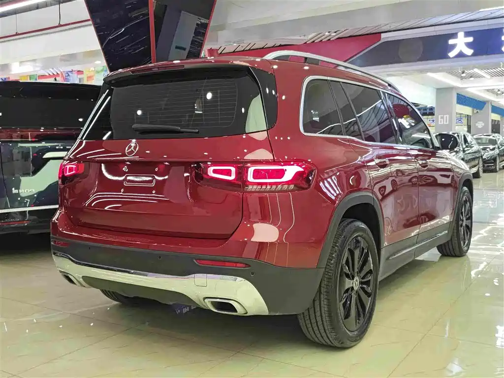 Mercedes-Benz GLB — миниатюра 14