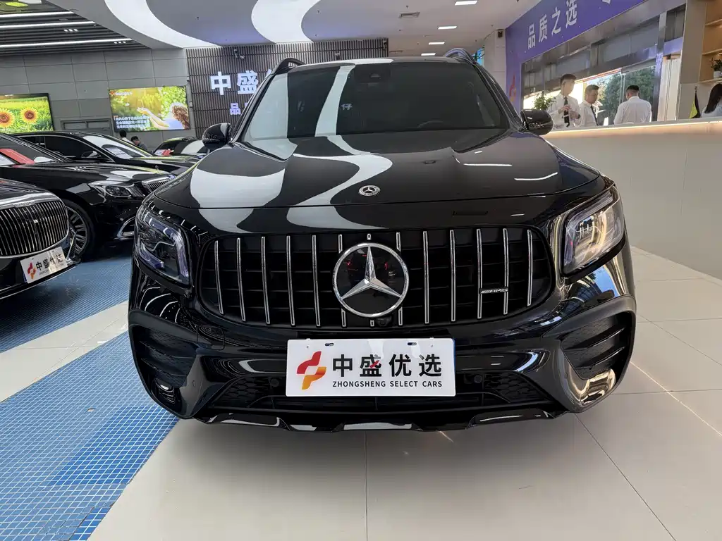 Mercedes-Benz GLB AMG — миниатюра 2