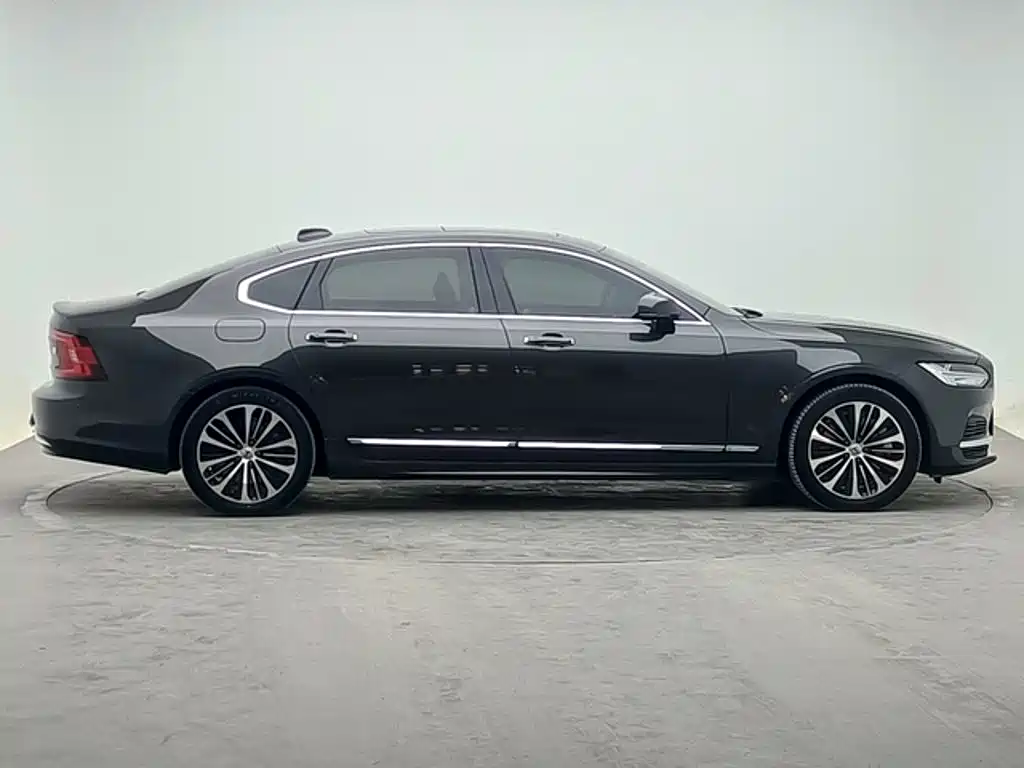 Volvo S90 PHEV — миниатюра 2