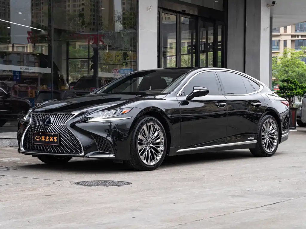 Lexus LS