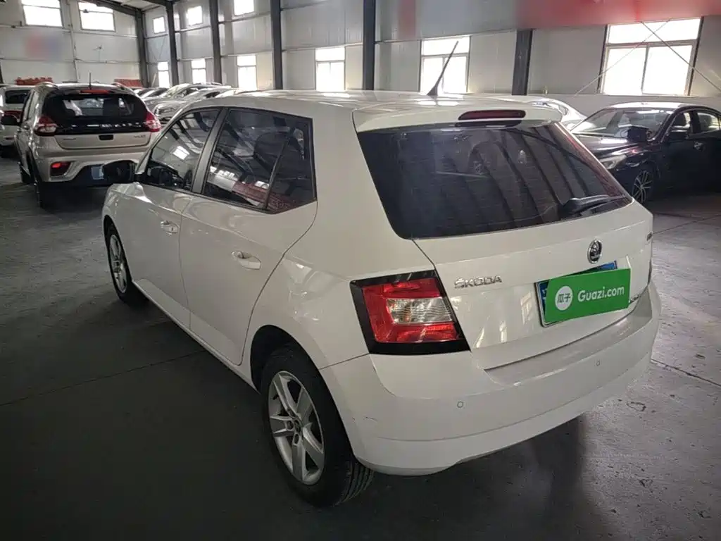 Skoda Fabia — миниатюра 5