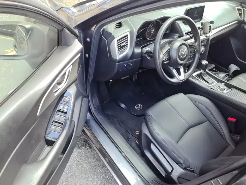 Mazda 3 Axela — миниатюра 16