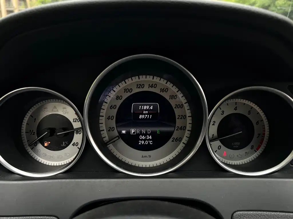 Mercedes-Benz C-Class (Import) — миниатюра 8