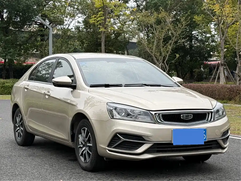 Geely Emgrand — миниатюра 3