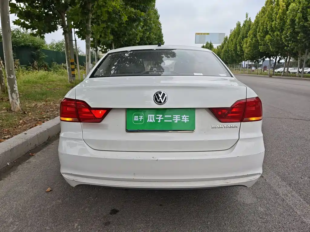 Volkswagen Santana — миниатюра 6