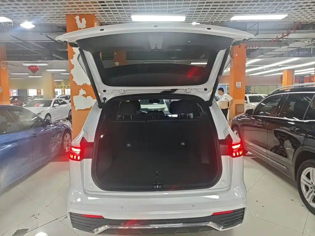 Geely Xingyue L — миниатюра 19