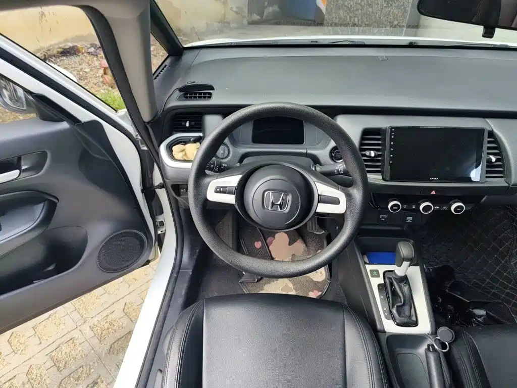 Honda Fit — миниатюра 7