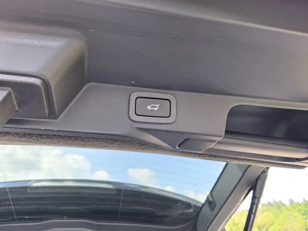 Land Rover Sport — миниатюра 34