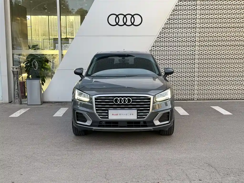 Audi Q2L — миниатюра 2