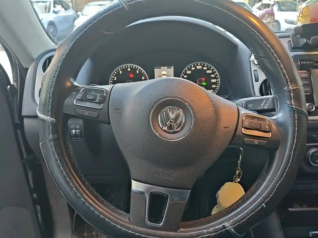 Volkswagen Tiguan — миниатюра 11