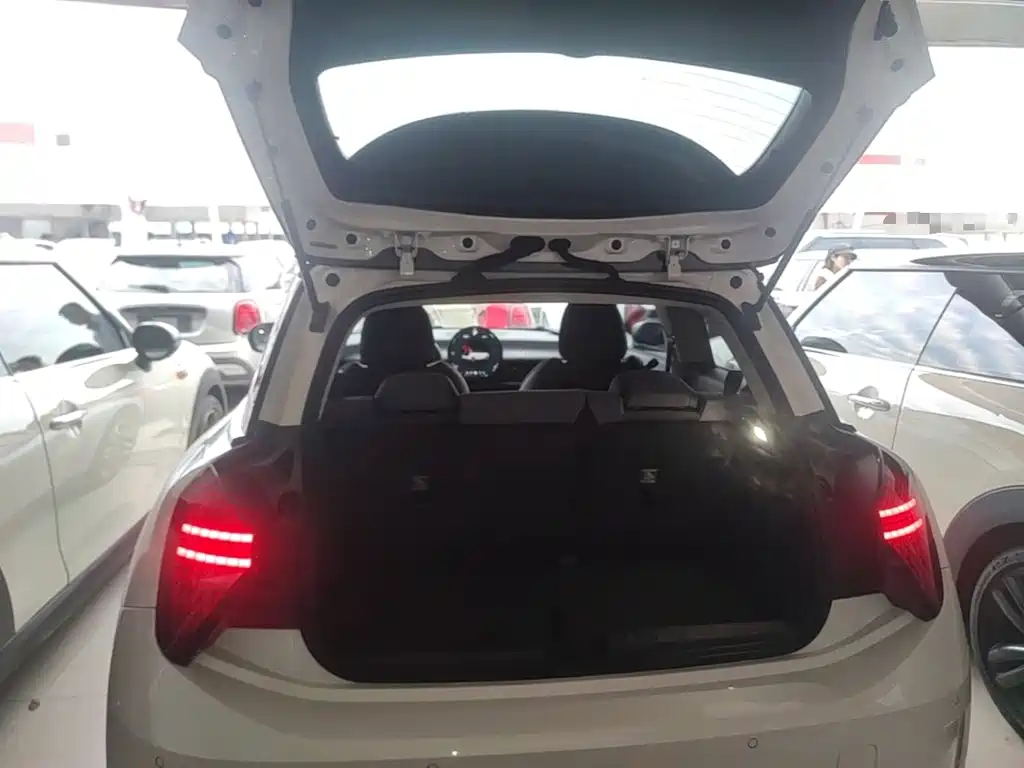MINI MINI COOPER EV — миниатюра 19