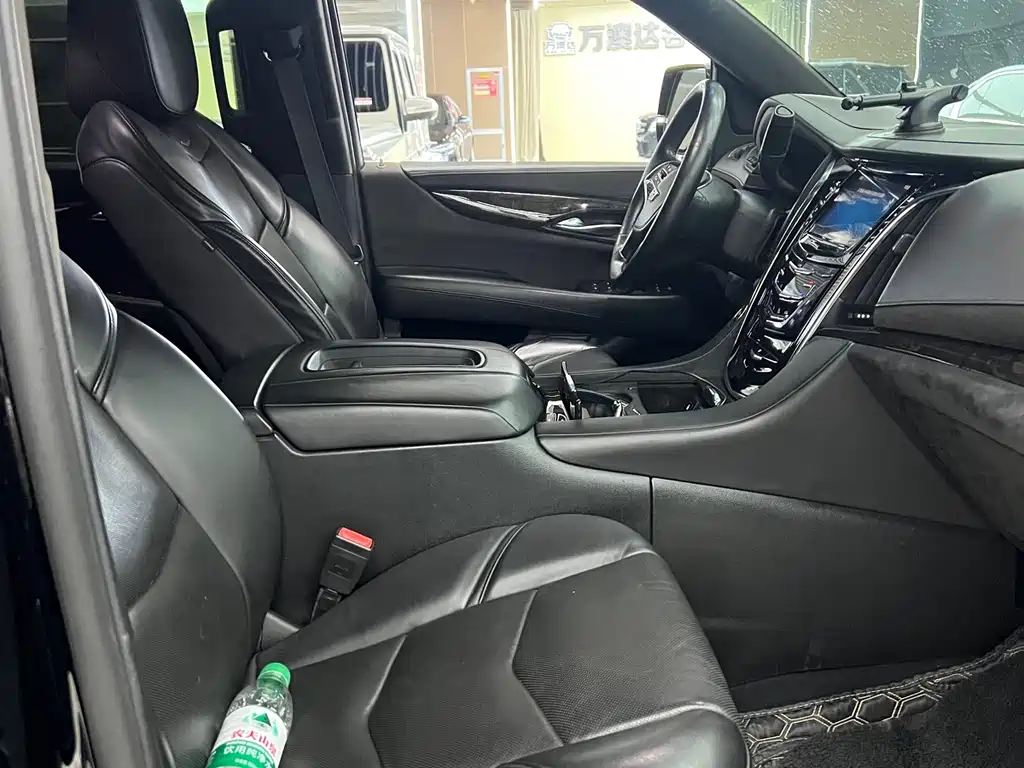 Cadillac Escalade 2016 6.2L