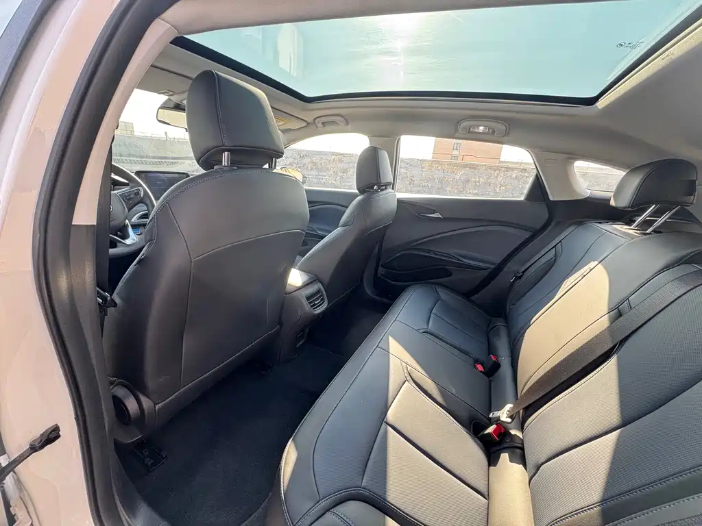 BUICK SLIGHTLY BLUE 6