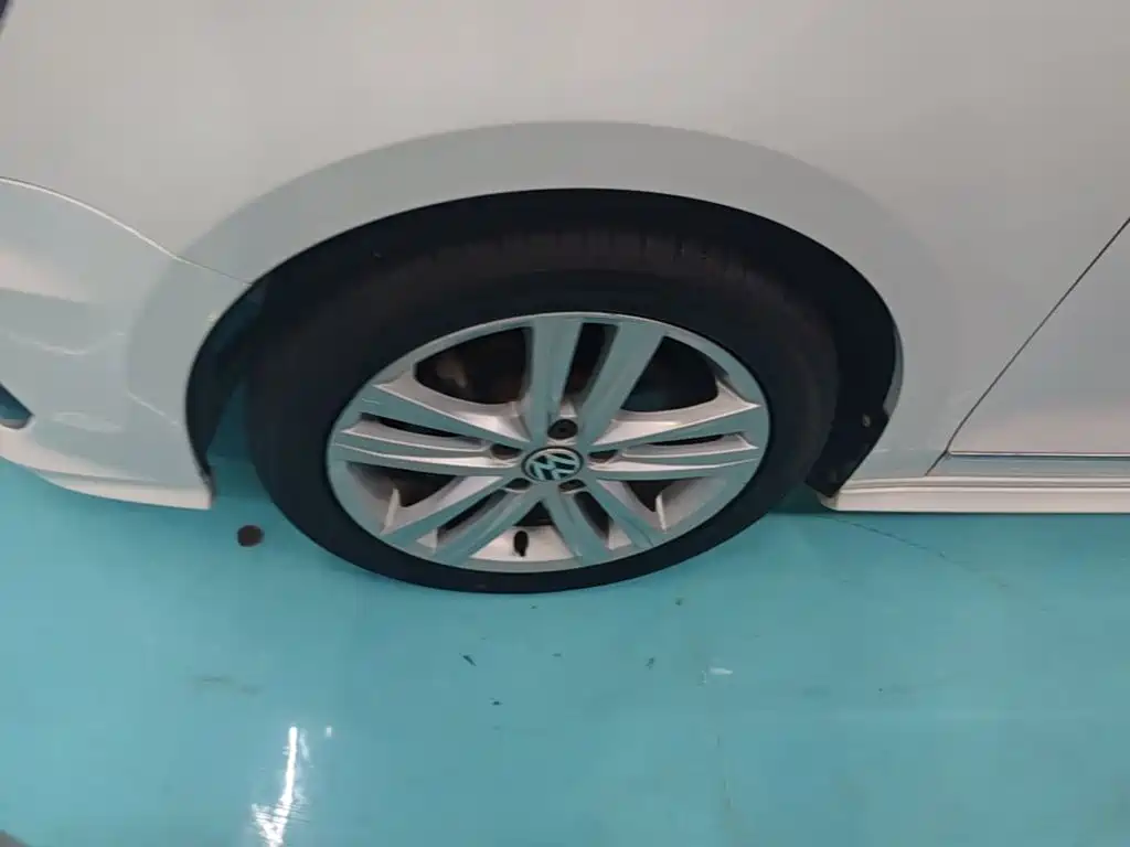 Volkswagen Sagitar — миниатюра 23