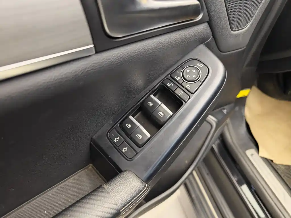 BYD Tang 2019 2.0T AT 7 мест VI