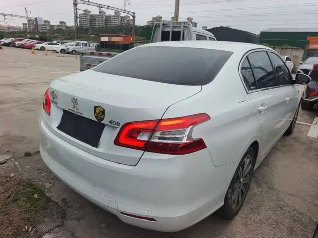 Peugeot 408 — миниатюра 7