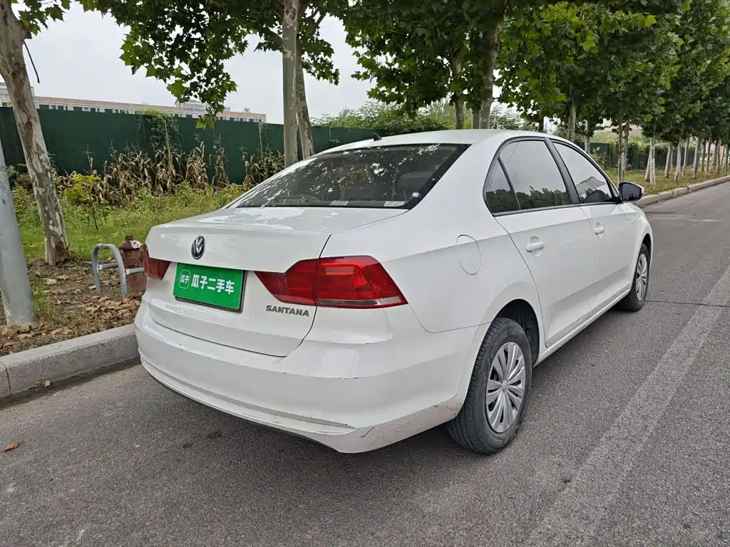 Volkswagen Santana — миниатюра 7