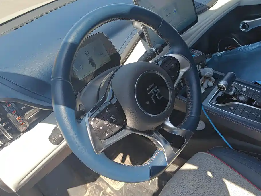 BYD Yuan Plus — миниатюра 15