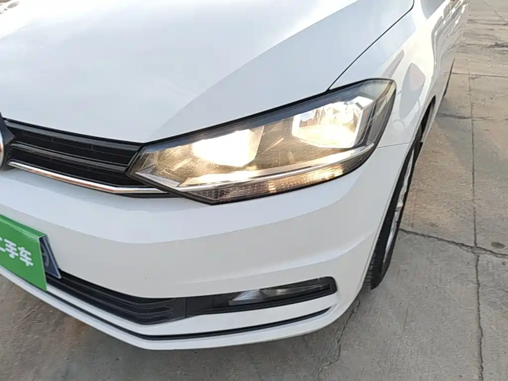 Volkswagen Touran — миниатюра 24