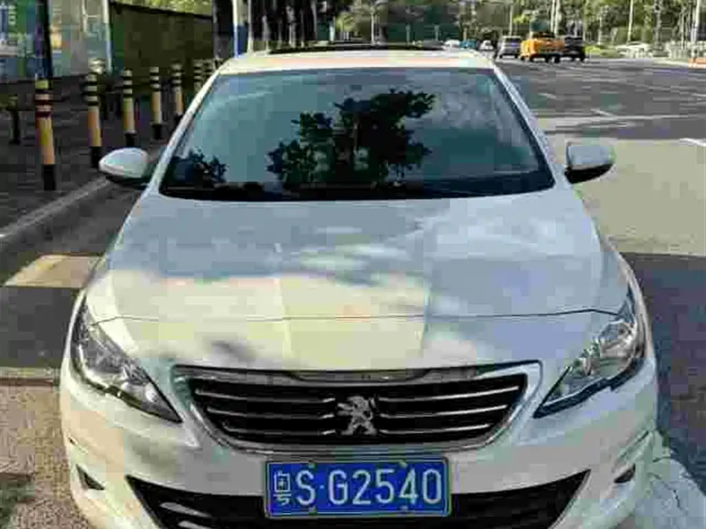 Peugeot 408