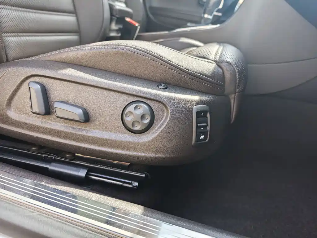 Volkswagen CC — миниатюра 7