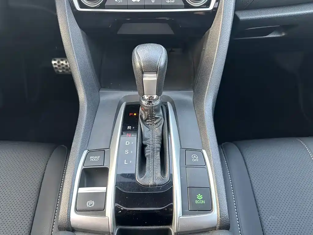 Honda Civic — миниатюра 8