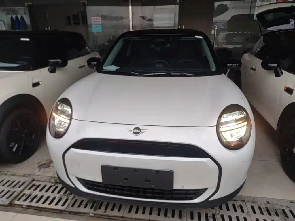 MINI MINI COOPER EV — миниатюра 3