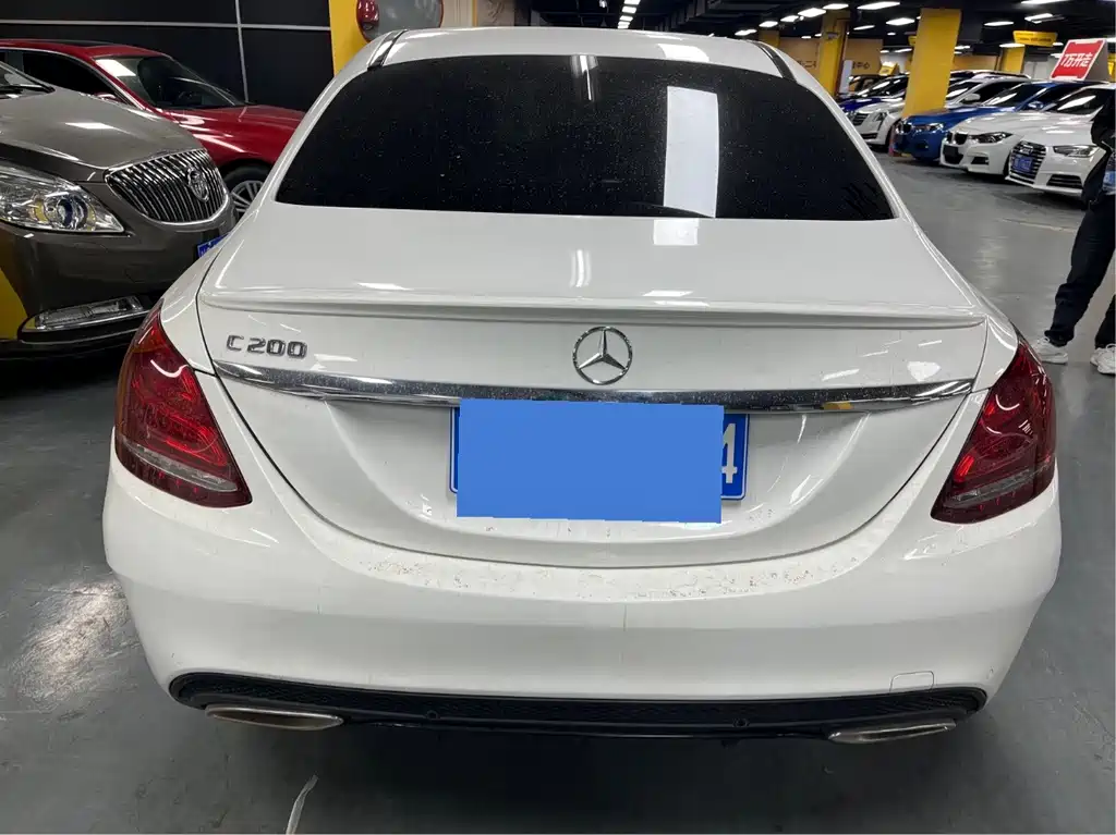 Mercedes-Benz C-Class — миниатюра 8