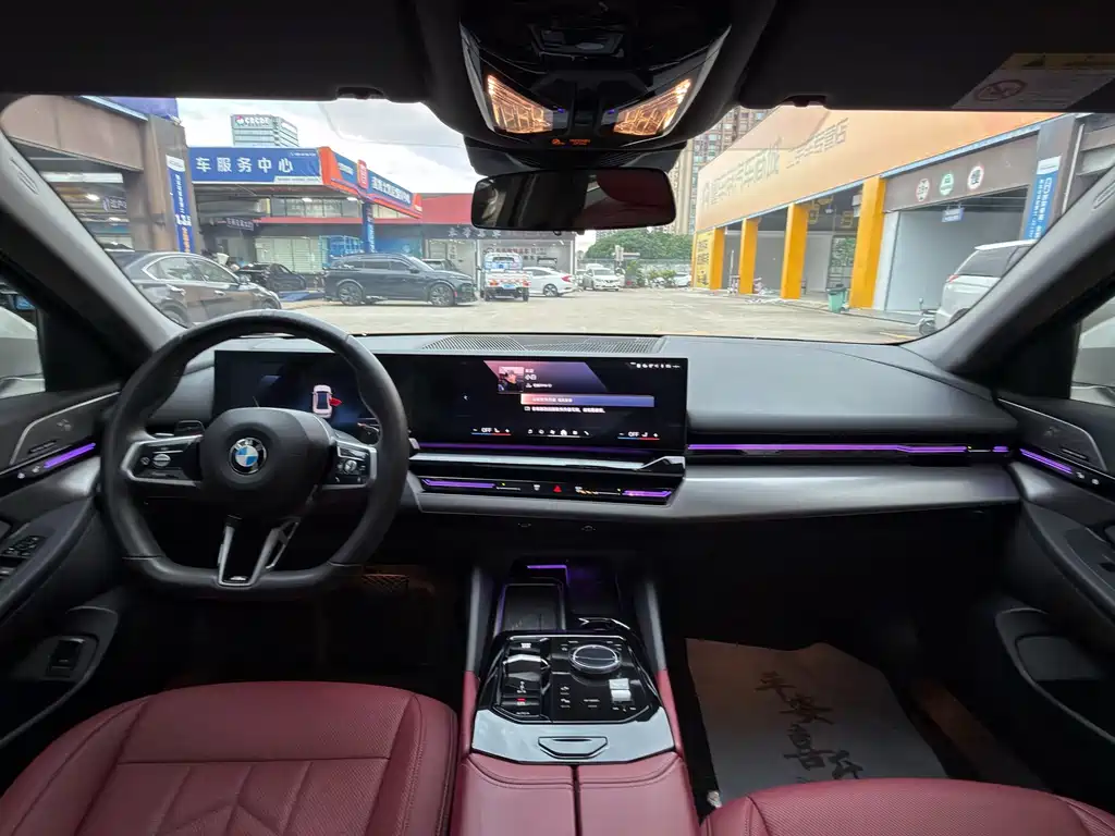 BMW 5 Series — миниатюра 6