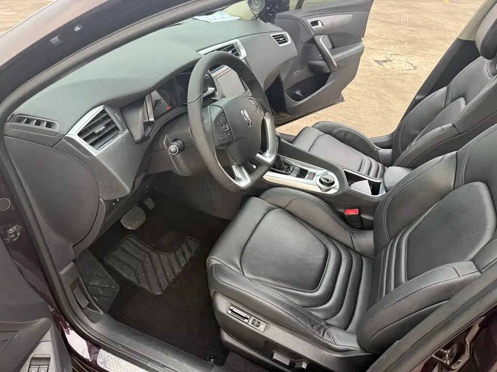 DS 6 2014 1.6T Luxury THP160