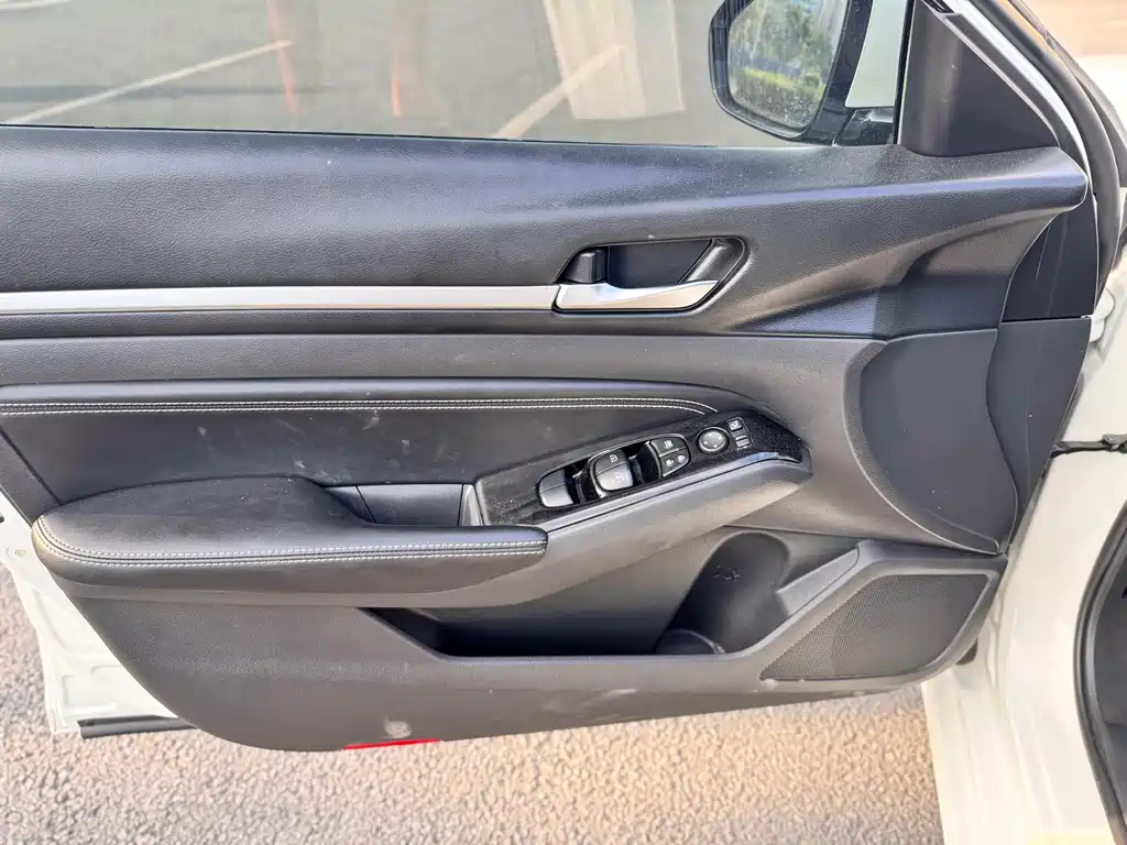Nissan Teana — миниатюра 6