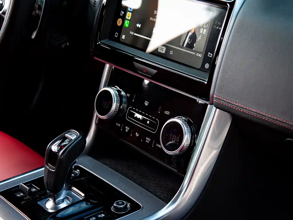 Jaguar XEL — миниатюра 7