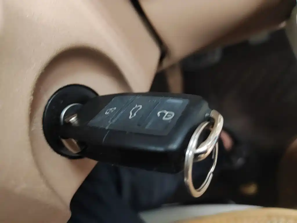 Wuling MINIEV — миниатюра 9