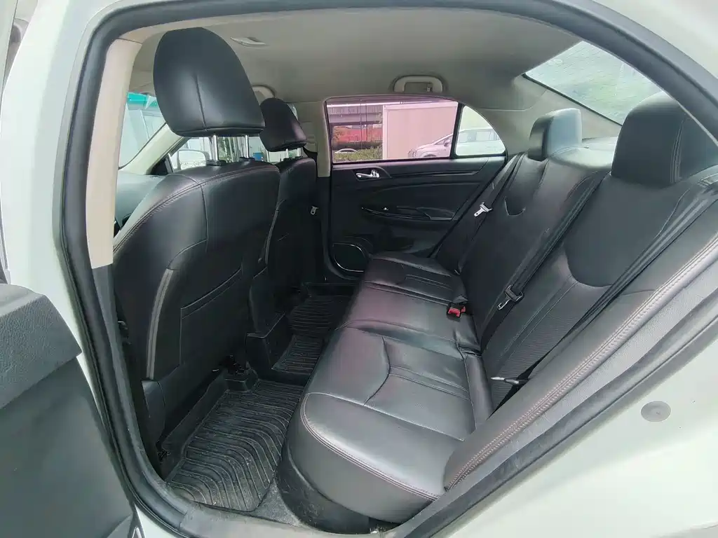 BYD e5 — миниатюра 9