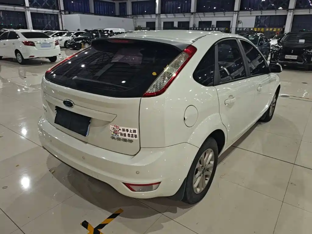 Ford Focus — миниатюра 7