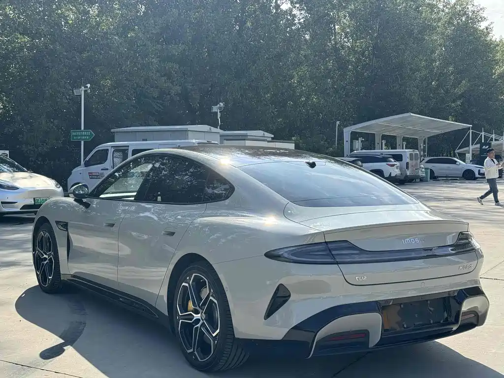 XIAOMI CAR XIAOMI SU7