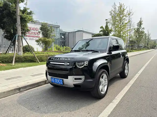 2023 Land Rover Defender