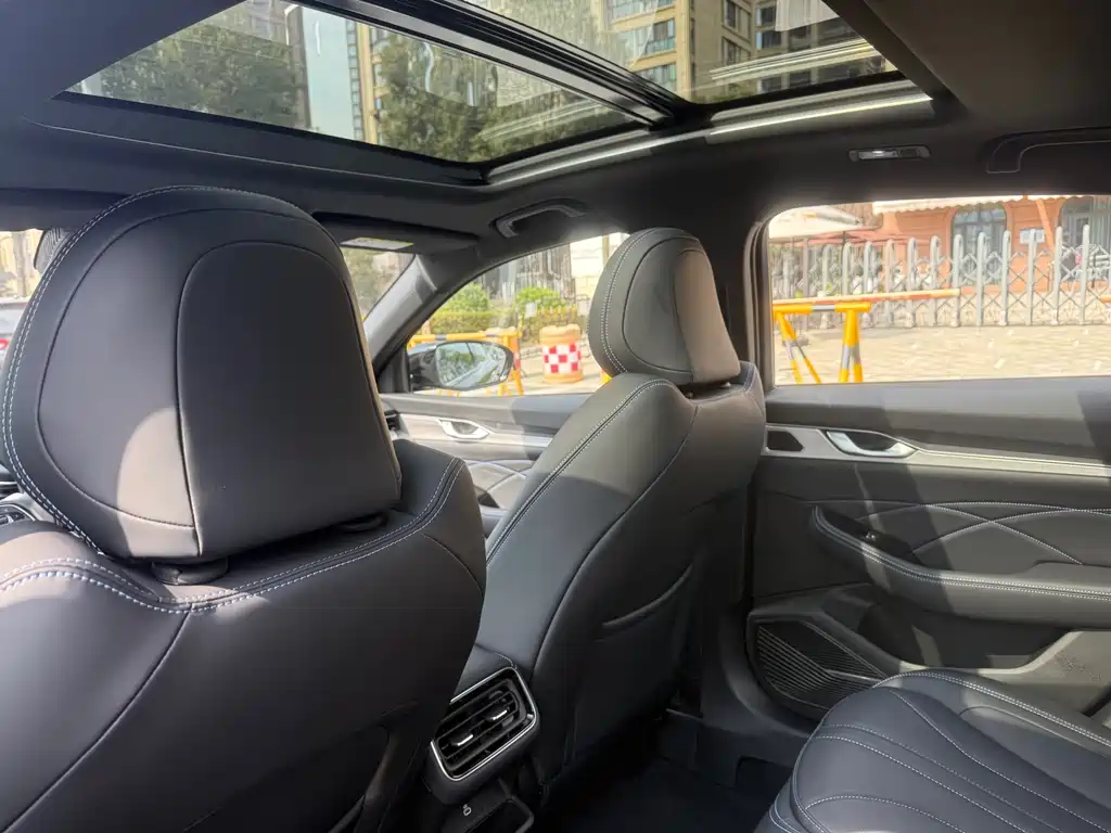 GEELY AUTOMOBILE XINGRUI