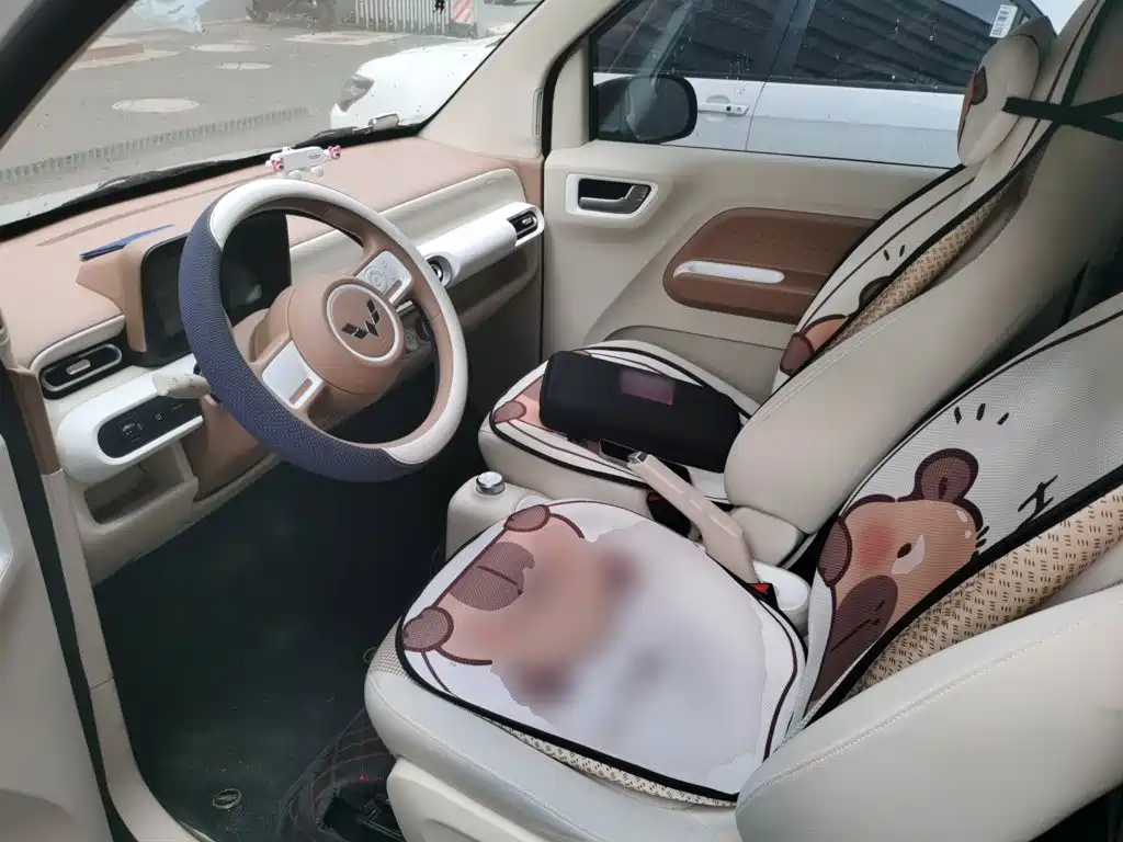 Wuling MINIEV — миниатюра 13